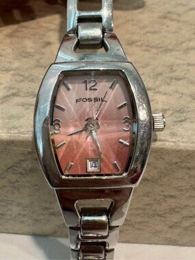 Vintage Fossil Women’s Wrist Watch Pink Date